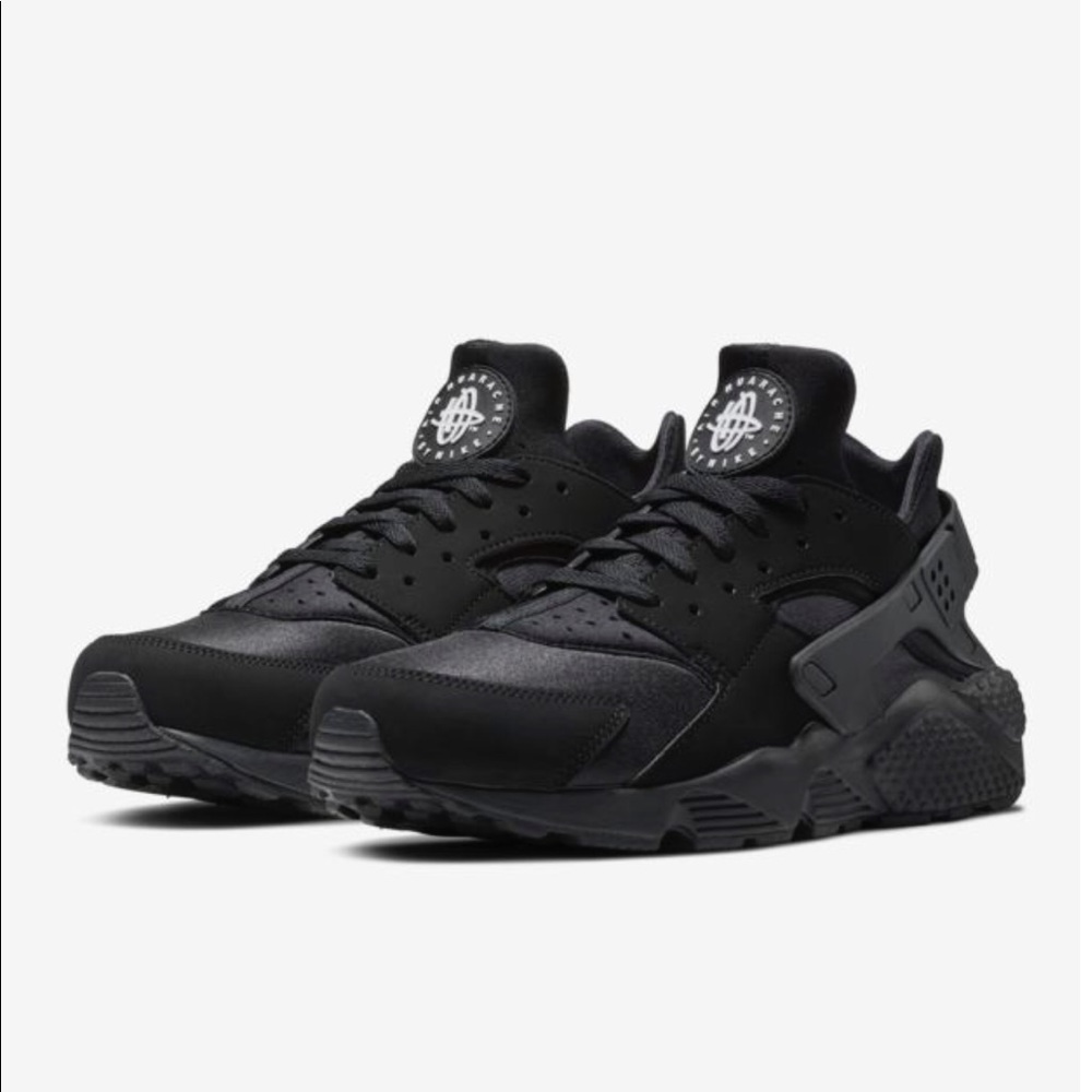Nike Air Huarache Triple Black Size 10